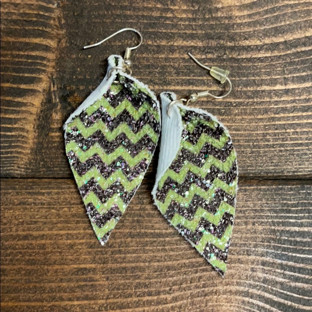NWOT chevron black and green sparkle earrings